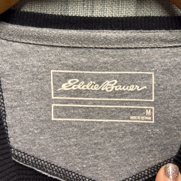 Eddie Bauer Black Long Sleeve waffle fabric size medium - Picture 6 of 6